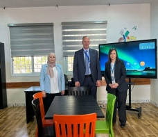 بنك الإسكان يتبرع لإنشاء مكتبة رقمية نموذجية لمدرسة بنات العامرية- بيت لحم